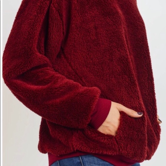 PLUSH SUPER COZY LOOSE FIT TOP with POCKETS - Picture 2 of 7